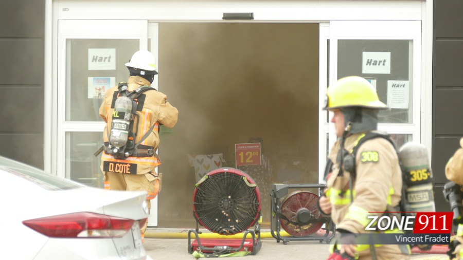 Incendie aux Galeries de la Canardière