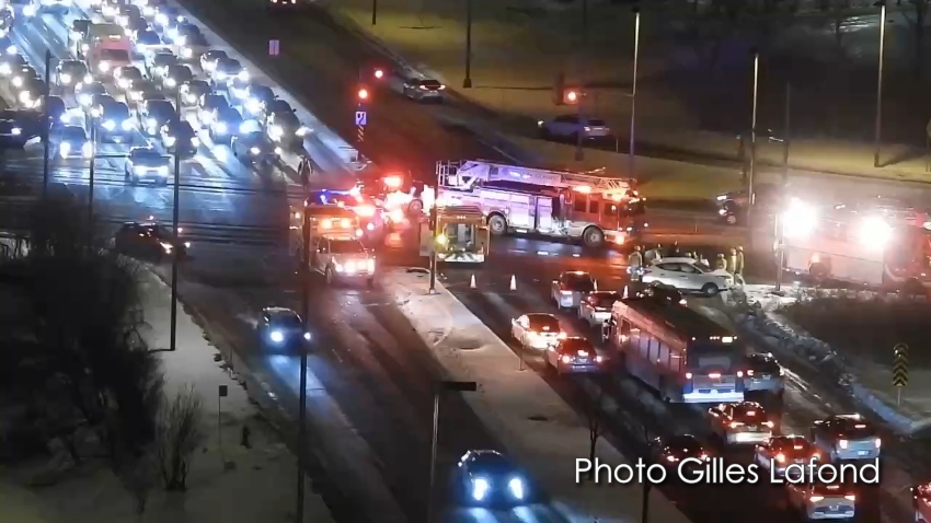 Accident entre un véhicule et une ambulance à Québec